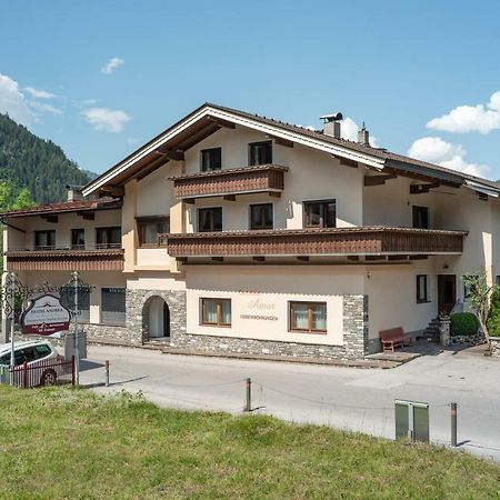 Appartement Gastehaus Amor à Mayrhofen Extérieur photo
