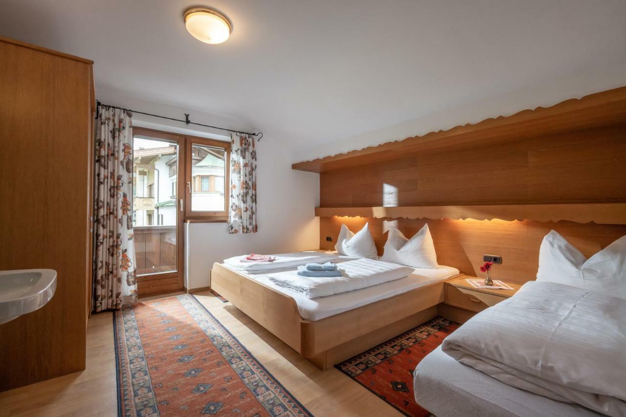 Appartement Gastehaus Amor à Mayrhofen Extérieur photo
