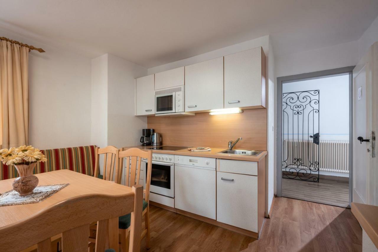 Appartement Gastehaus Amor à Mayrhofen Extérieur photo